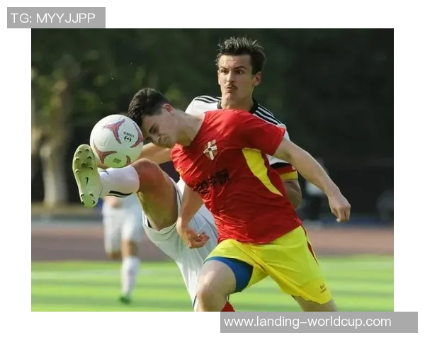 意大利足球明星高清图片展示球场上的风采与激情尽在其中