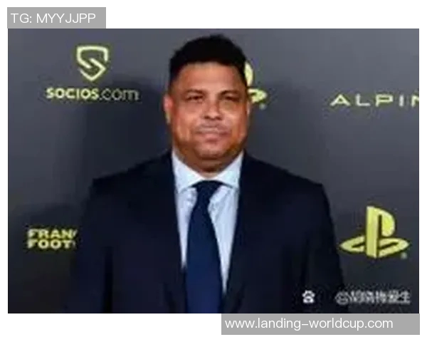 美国男足球明星签名的背后故事与他们的传奇人生